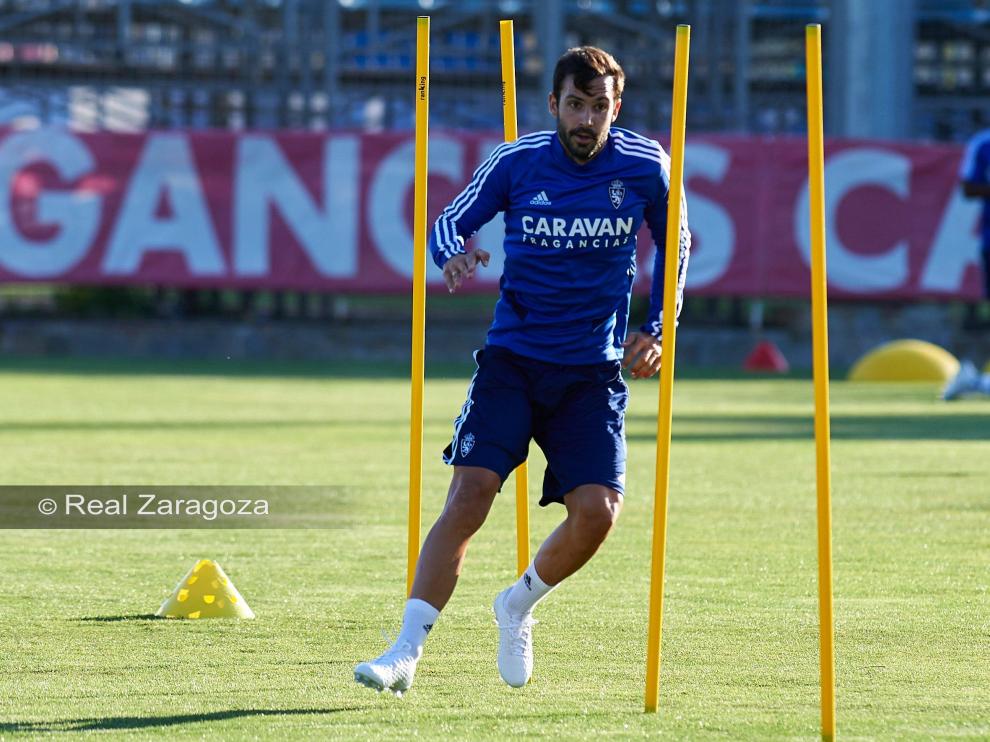 Alberto Guitián entrenando con el Real Zaragoza
