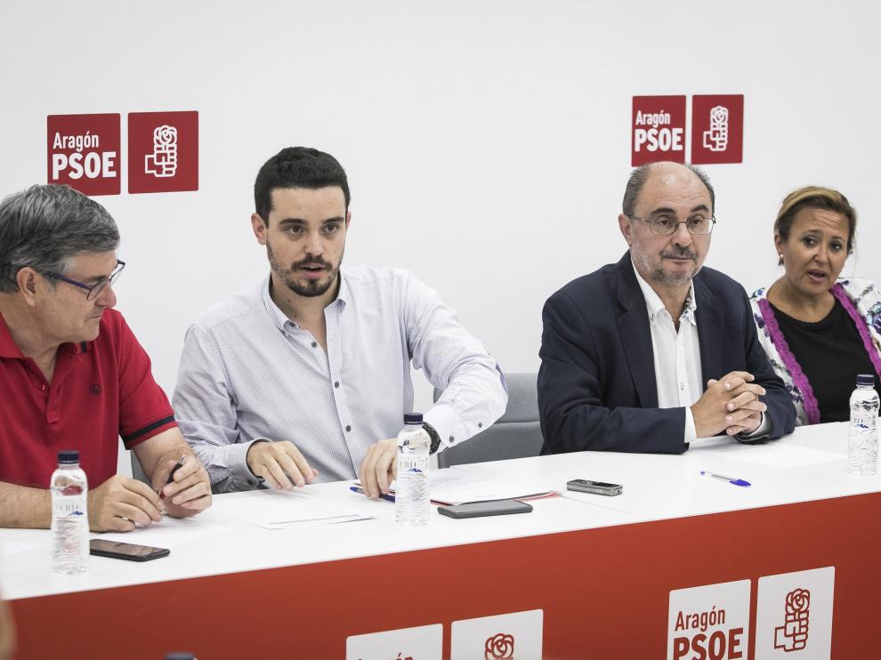 Vicente Guillén, Darío Villagrasa, Javier Lambán y Mayte Pérez, ayer en la ejecutiva del PSOE