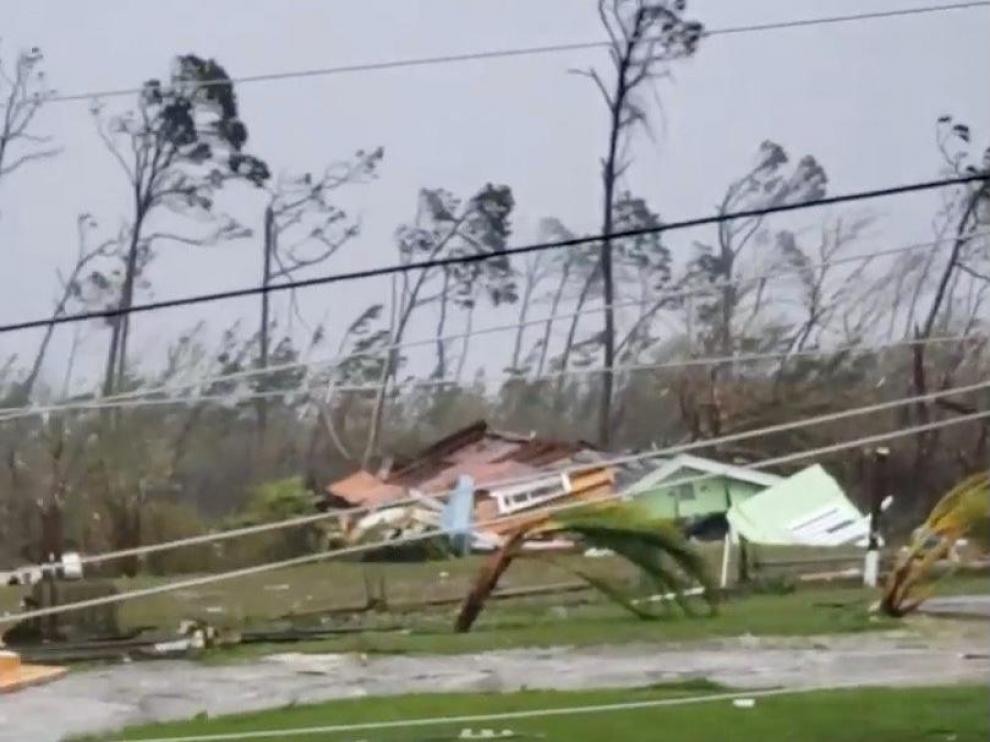 Daños causados en Puerto Marsh, en las islas Ábaco.