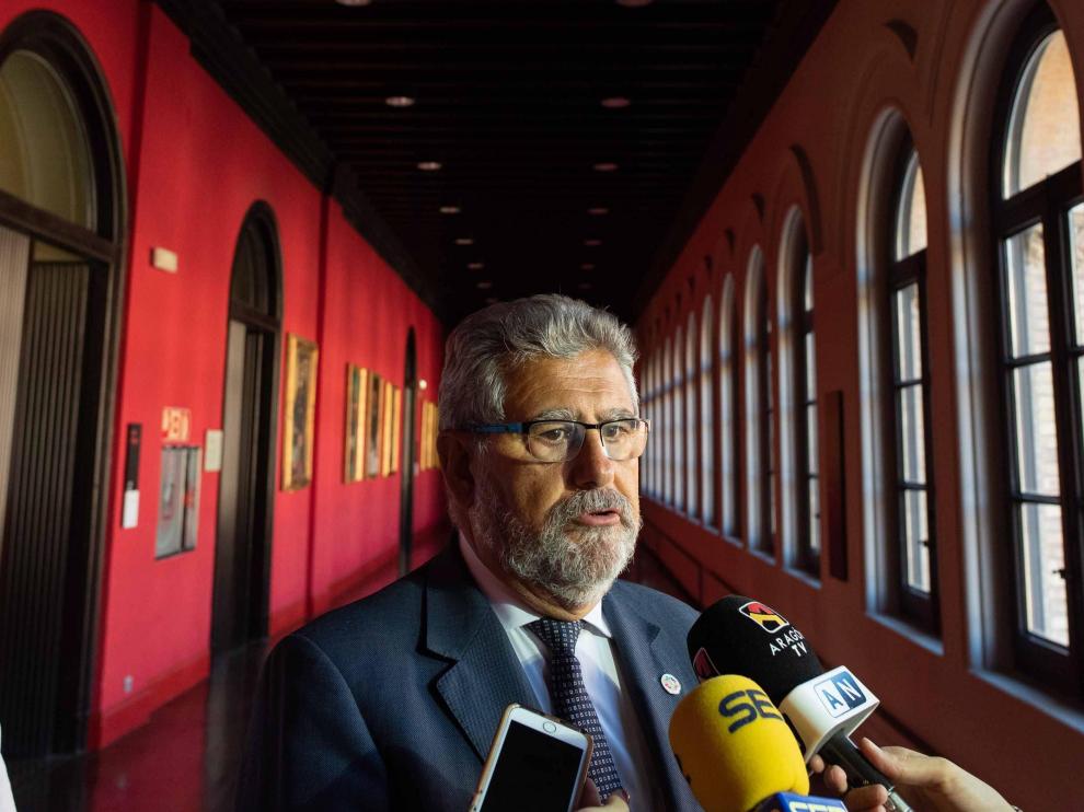 José Antonio Mayoral, rector de la Universidad de Zaragoza, en una reciente comparecencia ante los medios de comunicación.
