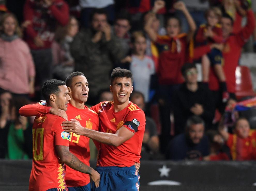 Rodrigo celebrando uno de sus goles
