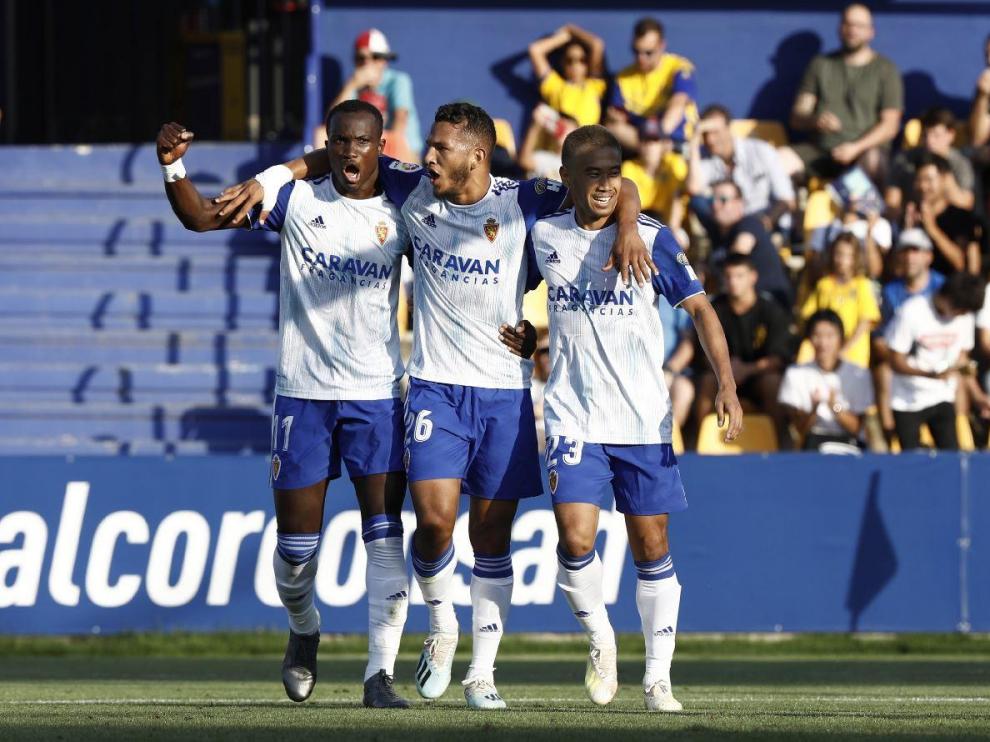 Dwamena, Luis Suárez y Kagawa celebran el 0-1 el pasado domingo en Alcorcón, anotado por el primero de ellos en el minuto 11, en los albores del partido.
