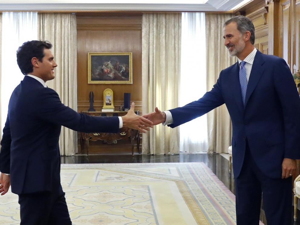 Albert Rivera se reúne con Felipe VI en el Palacio de la Zarzuela.