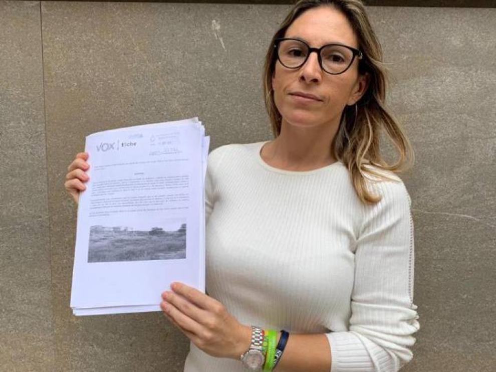 La portavoz de Vox en Elche, Amparo Cerdà, en una imagen de la cuenta de Twitter de su partido.