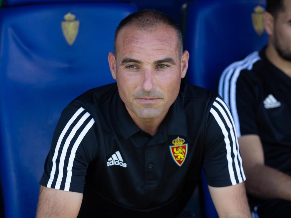 Iván Martínez, entrenador del Real Zaragoza juveni, que ha ganado al Korona Kielce en el partido de ida de la Youth League Champions