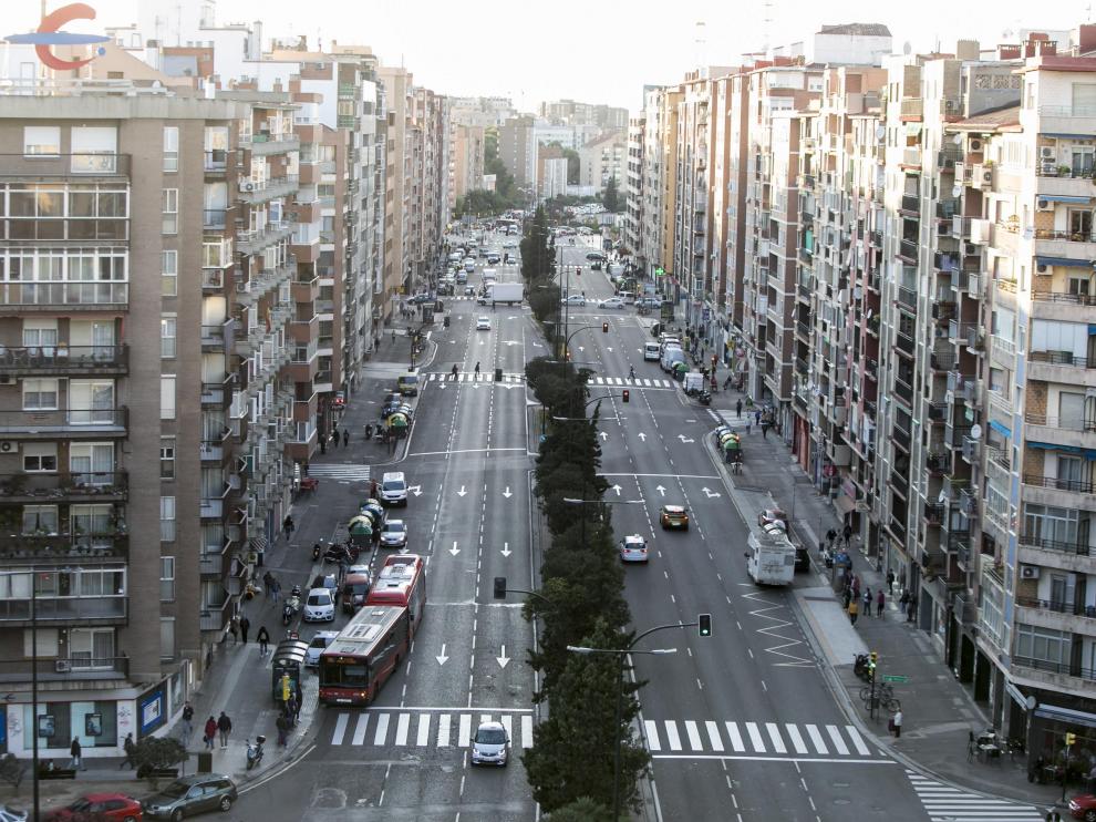 Vista de la avenida de Navarra, en el barrio de Las Delicias
