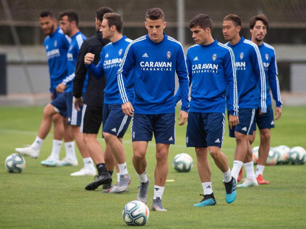 Nieto, Soro, Lasure, Kagawa, Delmás... un momento de un entrenamiento del Real Zaragoza la semana pasada.