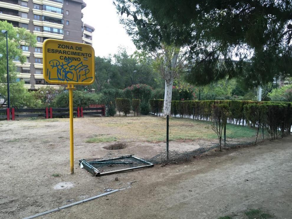 Zona para perros del parque Miraflores.