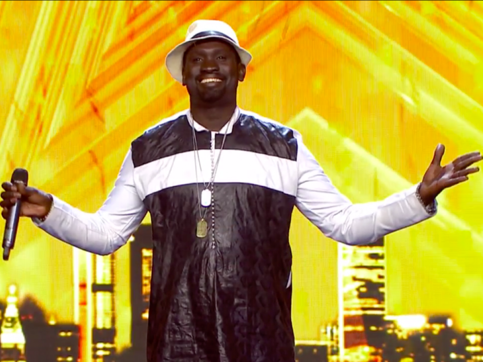 Momento Dorado del senegalés Mamadou Sall, residente en Zaragoza, en la gala de Got Talent