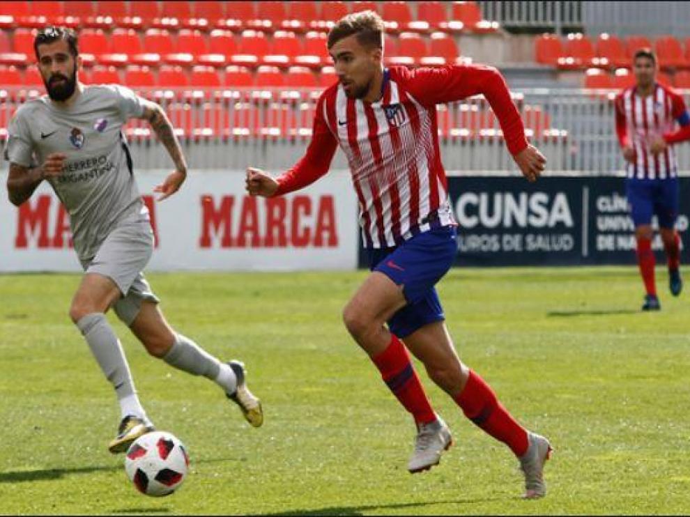 Darío Poveda, en un partido del Atlético de Madrid B contra la Ponferradina en la pasada liga, en Segunda B.
