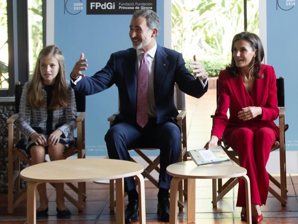 Los Reyes y la princesa Leonor, durante la presentación de los premios Princesa de Asturias