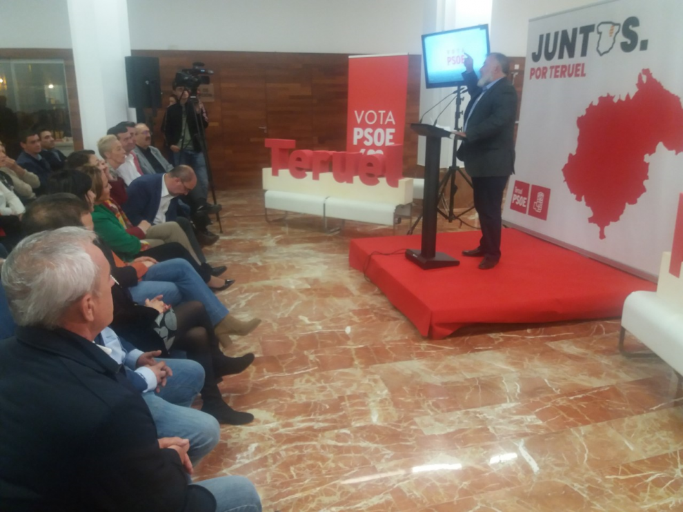 Herminio Sancho, en el mitin del PSOE en Teruel.