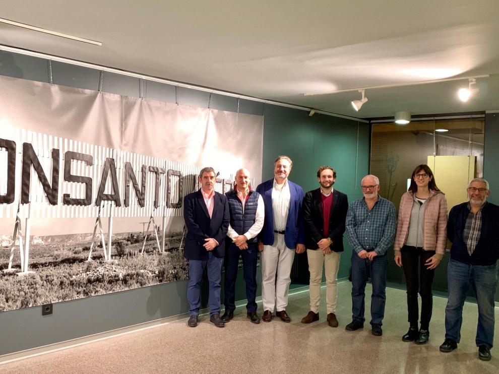 Inauguración de la exposición fotográfica que repasa la historia del Monzón industrial.