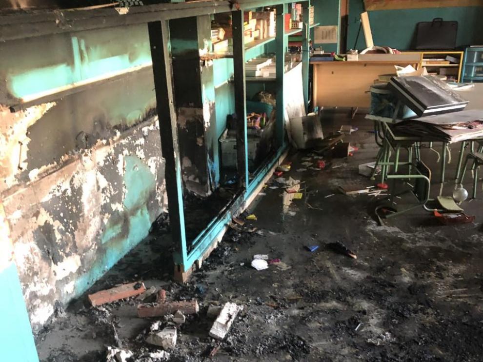 Incendio en el colegio Moncayo de Tarazona.