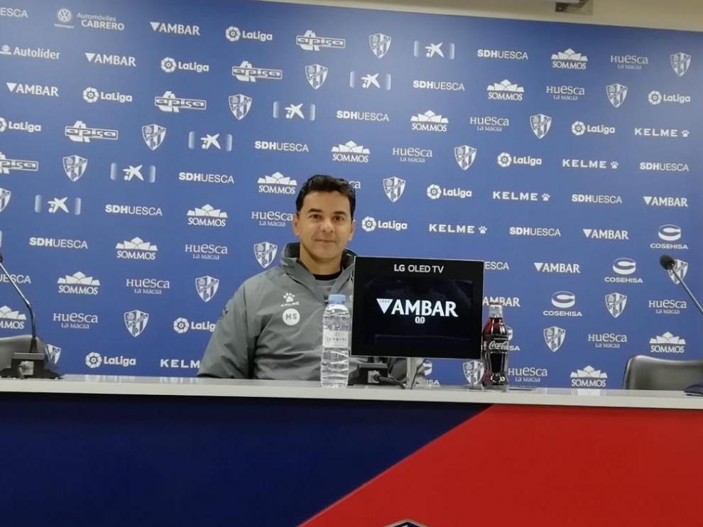 Míchel Sánchez, en la rueda de prensa previa al partido con el Oviedo.
