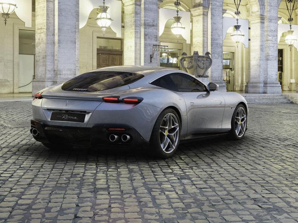 El nuevo coupé de la marca italiana, el Ferrari Roma, llega con 620 caballos de motor.
