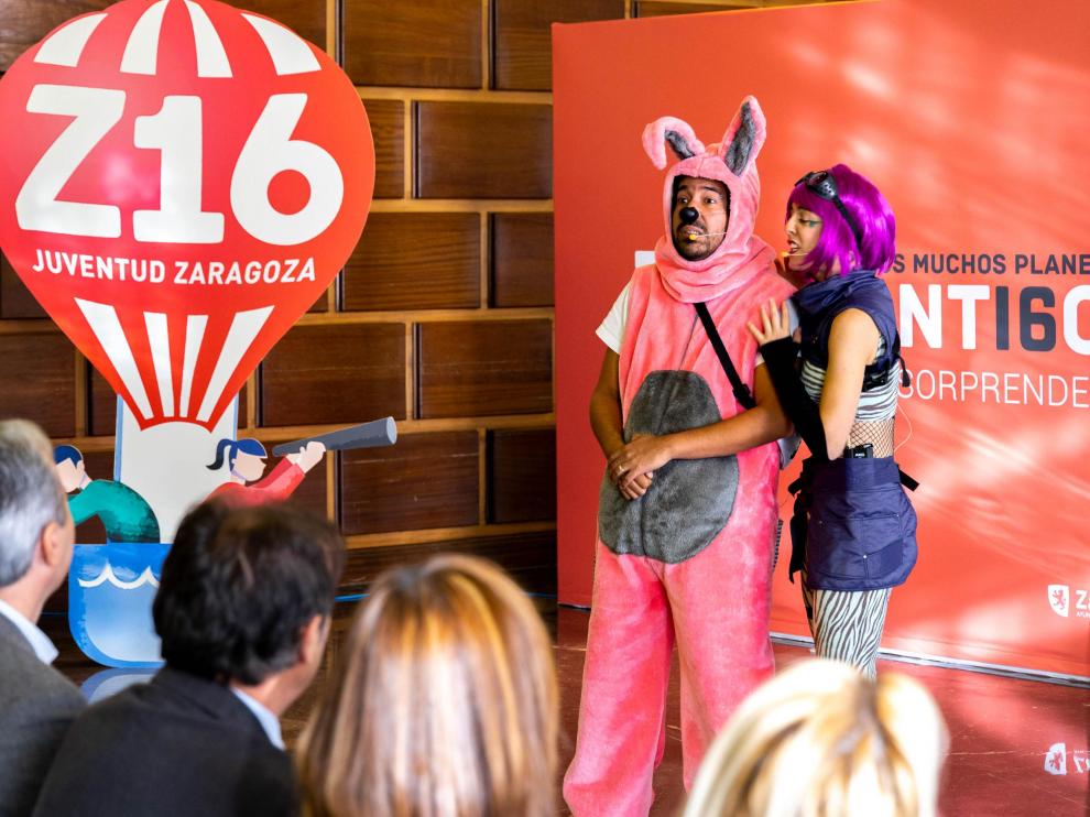 Presentación del programa Z16 para jóvenes en Zaragoza