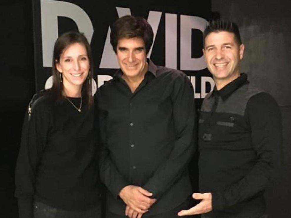 Ismael Civiac y su mujer, Patricia Andreu, se encontraron con David Copperfield.