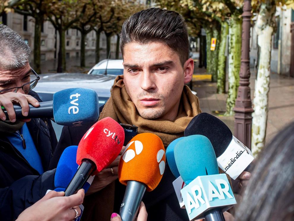 Raúl Calvo, uno de los exjugadores del Arandina, tras la primera jornada de juicio.