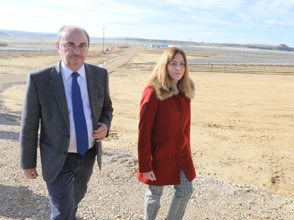 Lambán con la alcaldesa de Poleñino, Esther Artieda