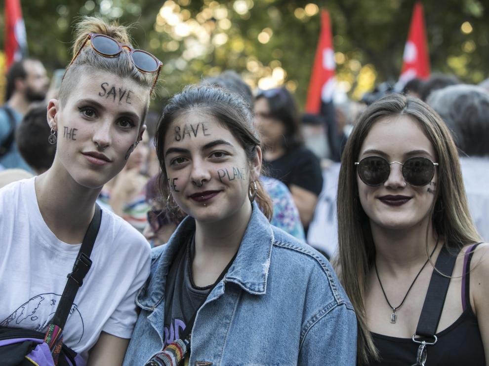 Jóvenes estudiantes durante la manifestación por la emergencia climática, celebrada el pasado mes de septiembre en Zaragoza