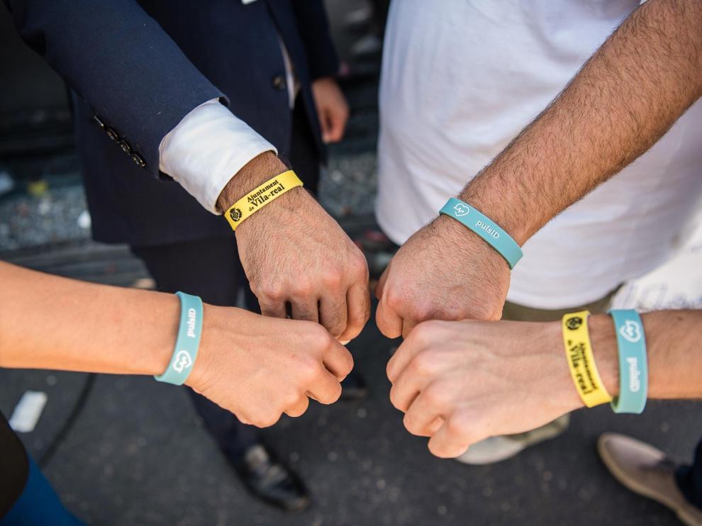 Pulseras de silicona con el código QR.