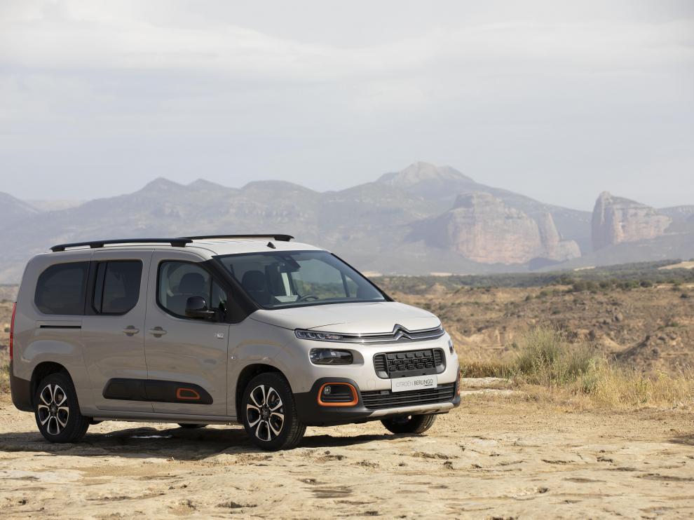 El nuevo Citroën Berlingo by Tinkervan puede equiparse hasta con cama o ducha.