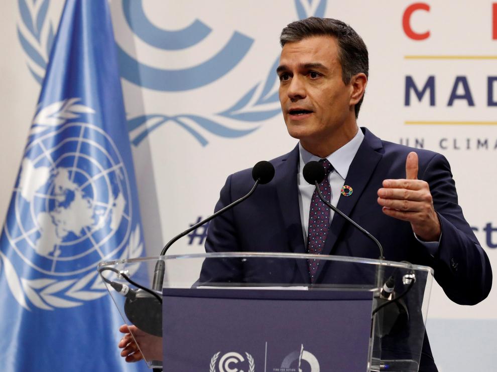 Pedro Sánchez, este lunes durante una rueda de prensa en la cumbre del clima.