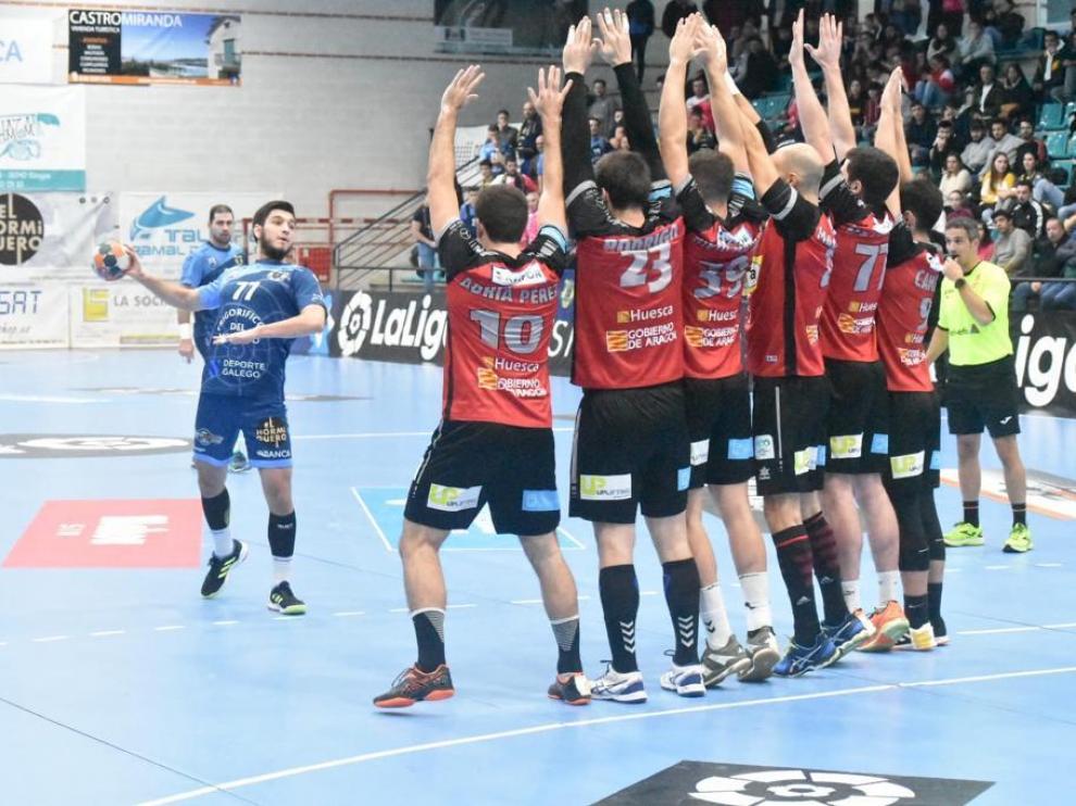 Partido entre el Frigoríficos Morrazo Cangas y el Bada Huesca.