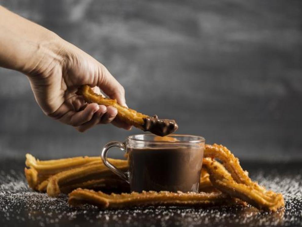 Los churros son bocados deliciosos e invernales que, sin embargo, suman más calorías de las recomendadas.