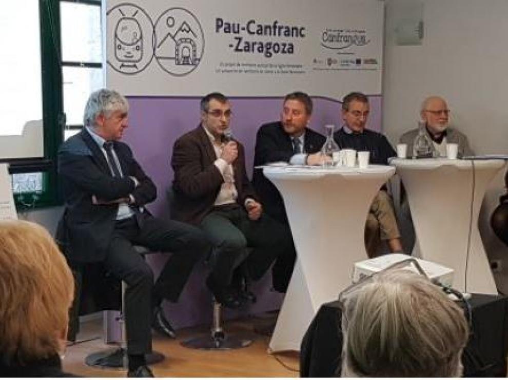 Presentación del Libro Blanco del tren Pau-Canfranc-Zaragoza.