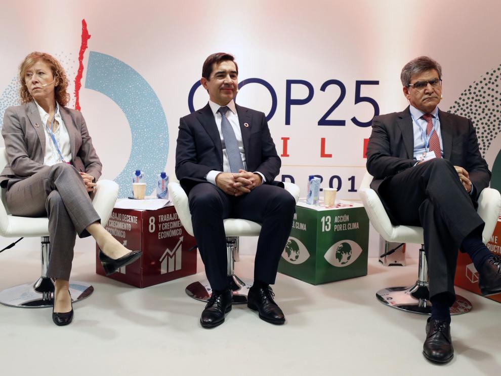 Mesa redonda sobre 'El nuevo liderazgo en las finanzas', durante la Cumbre del Clima en Madrid