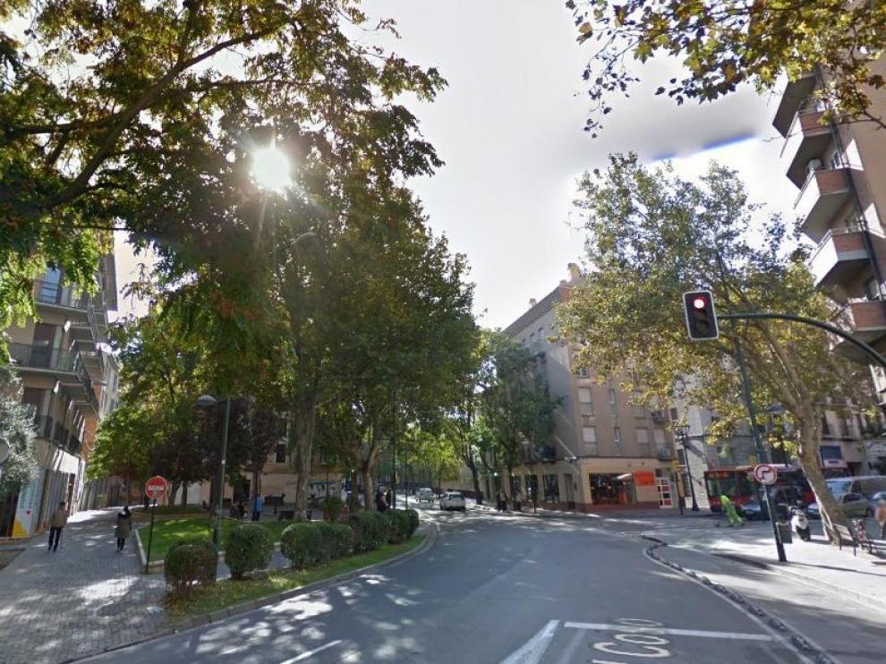 Una mujer ha sido atropellada por un ciclista en un carril bici del Coso de Zaragoza.