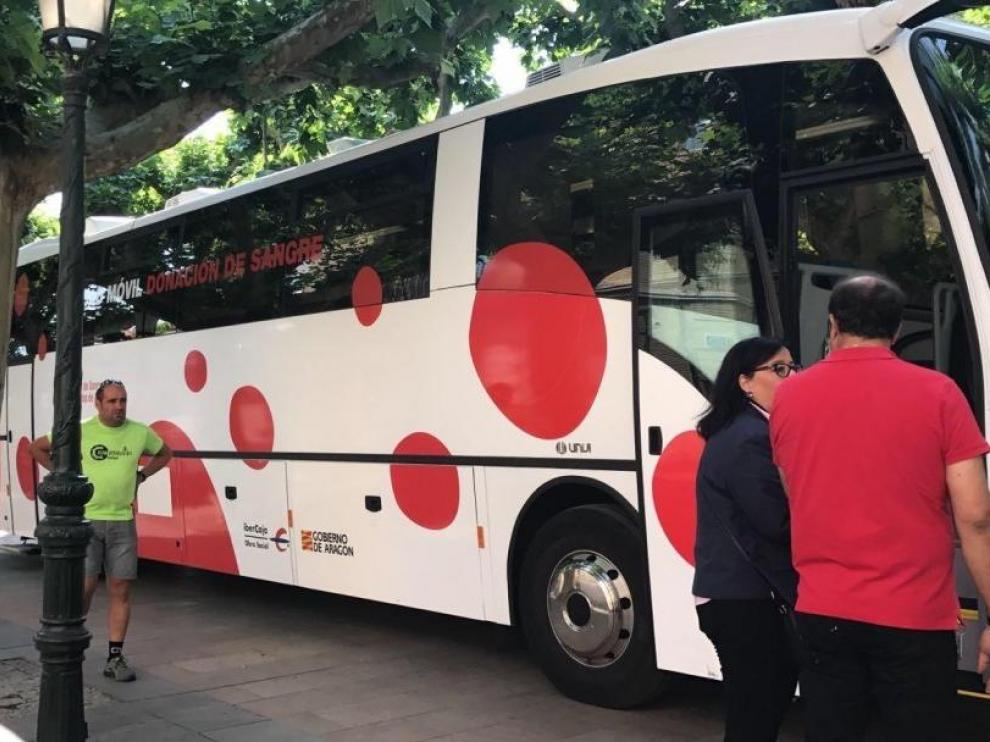 Autobús de la III Maratón de Donación de Sangre, en 2017.