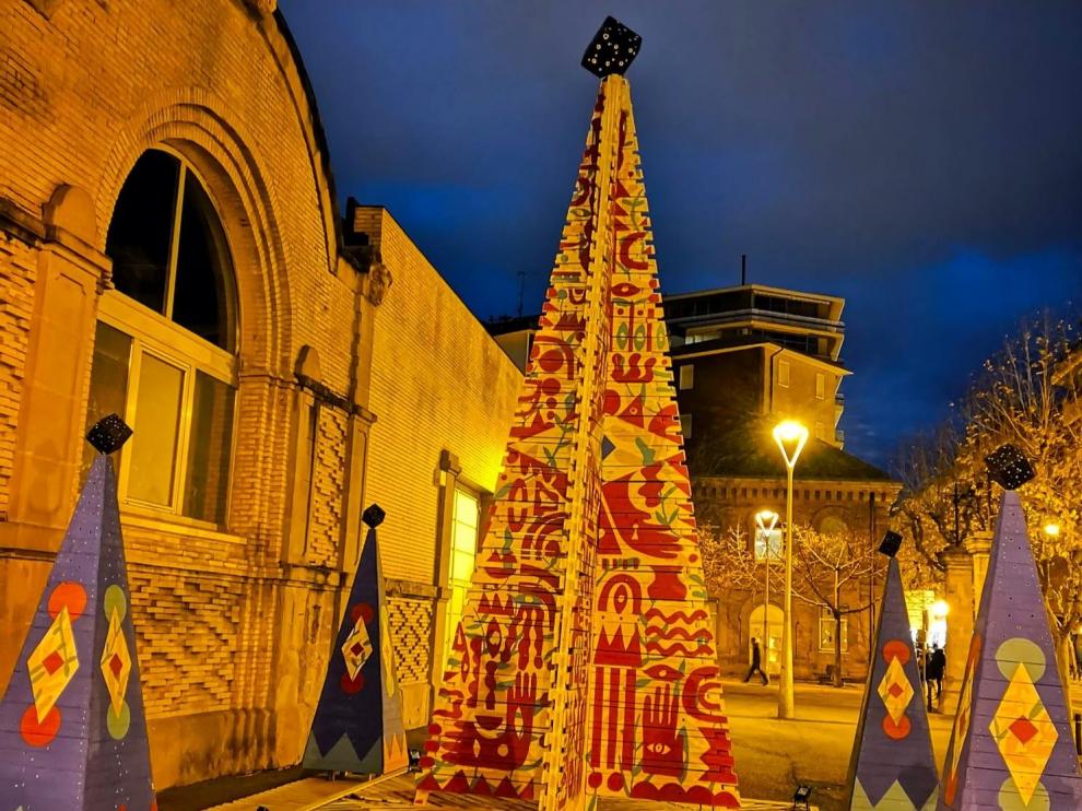 Instalación colocada junto al Centro Cultural Manuel Benito Moliner