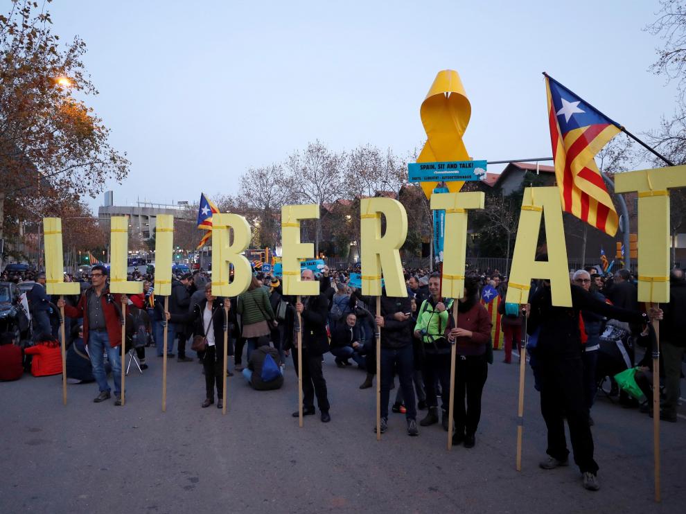 Protestas de Tsunami Democràtic en los alrededores del Camp Nou.