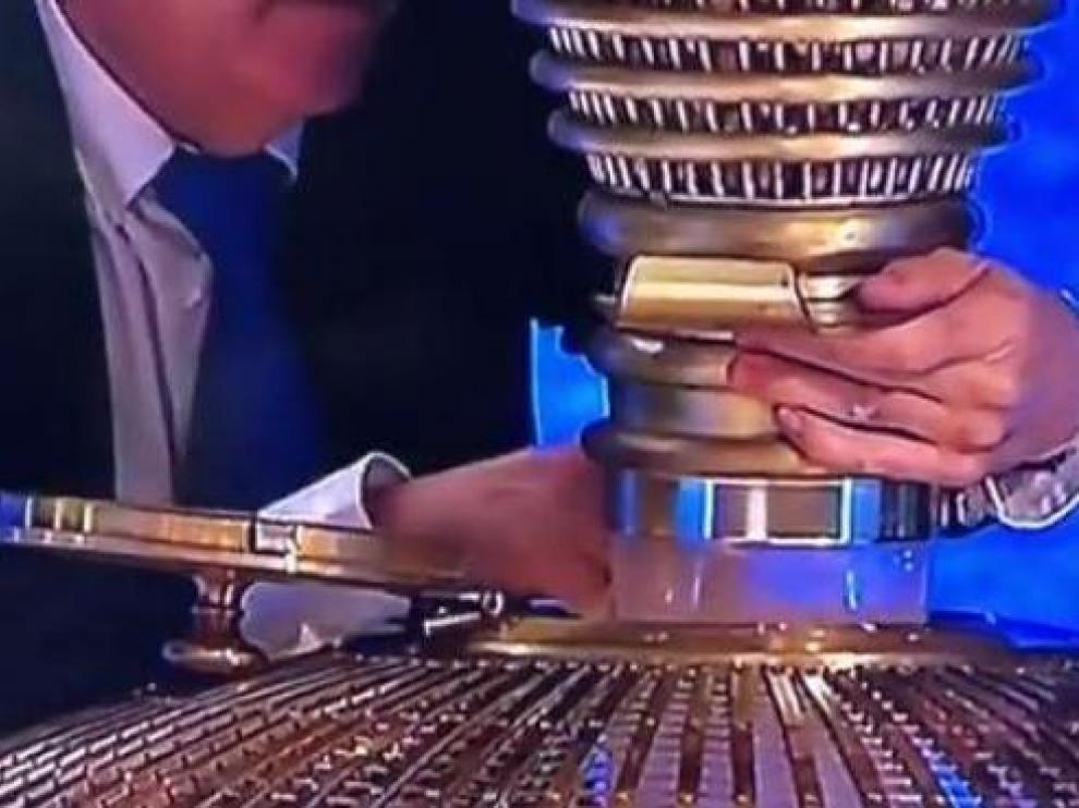 Momento viral bombo sorteo lotería de Navidad 2019