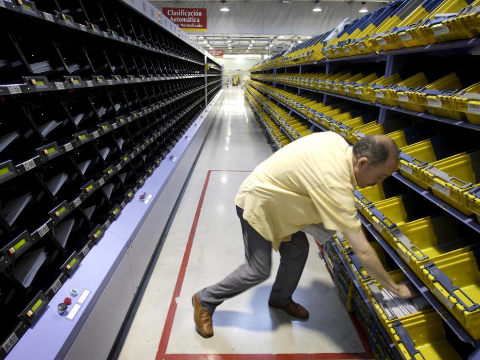Centro de tratamiento automatizado de Correos en la Ciudad del Transporte de Zaragoza.