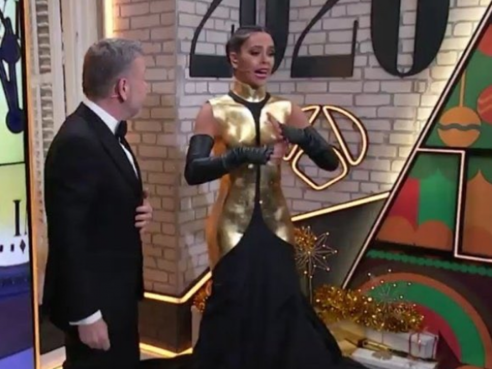 Cristina Pedroche dio las campanadas con un vestido obra del artista Jacinto de Manuel.