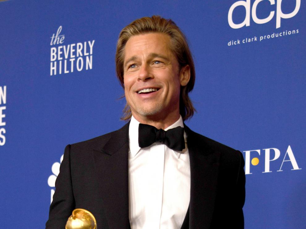 Beverly Hills (United States), 06/01/2020.- Brad Pitt holds the award for Best Performance By An Actor In A Supporting Role In Any Motion Picture for 'Once Upon A Time In Hollywood' in the press room during the 77th annual Golden Globe Awards ceremony at the Beverly Hilton Hotel, in Beverly Hills, California, USA, 05 January 2020. (Estados Unidos) EFE/EPA/CHRISTIAN MONTERROSA Press Room - 77th Golden Globe Awards