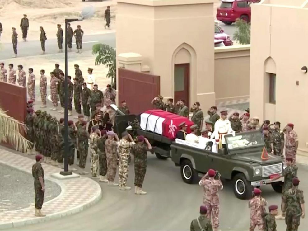 Cortejo fúnebre del fallecido sultán de Omán.