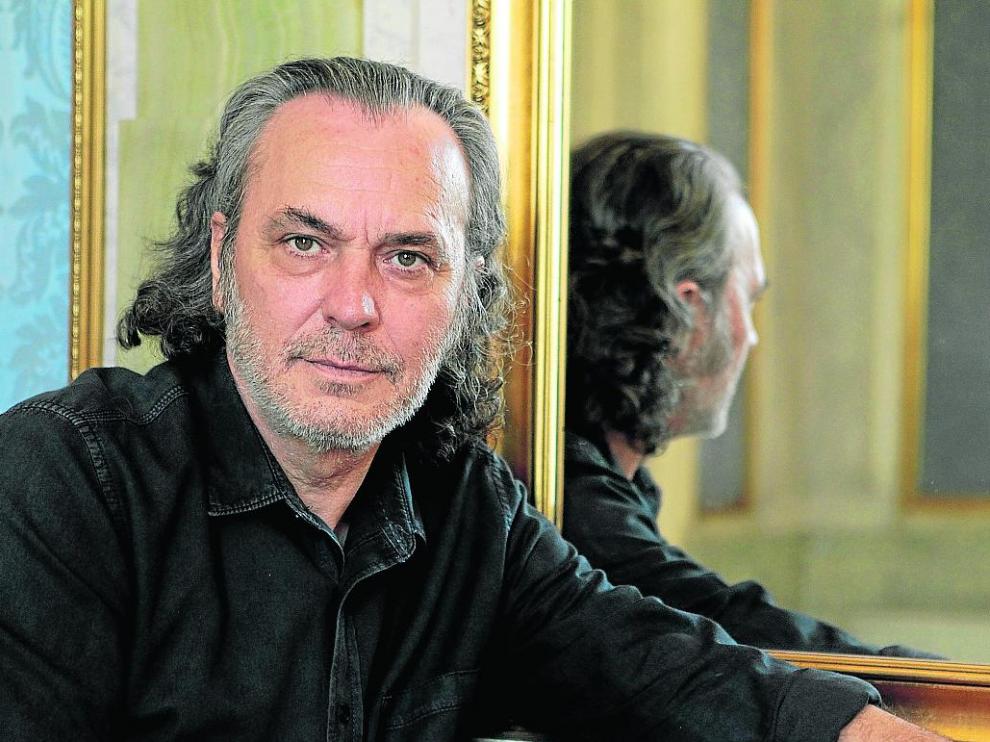 José Coronado protagoniza la serie ‘Vivie sin permiso’.