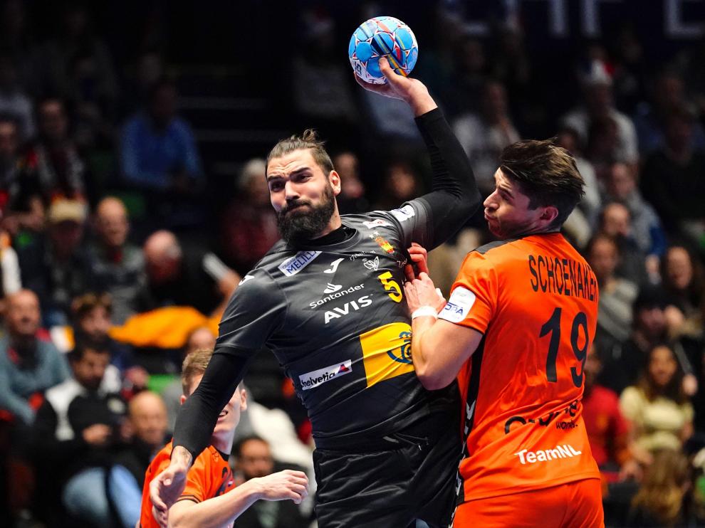 El español Jorge Maqueda Pena en una acción de partido.