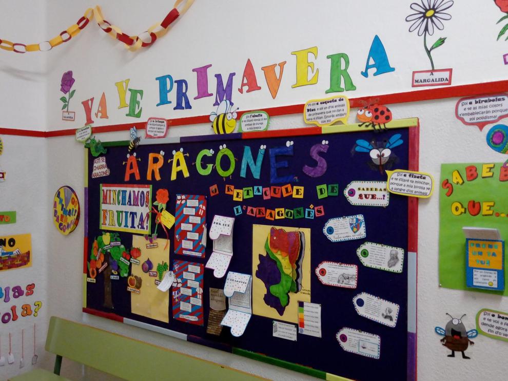 Un aula de un centro en el que se imparte aragonés.