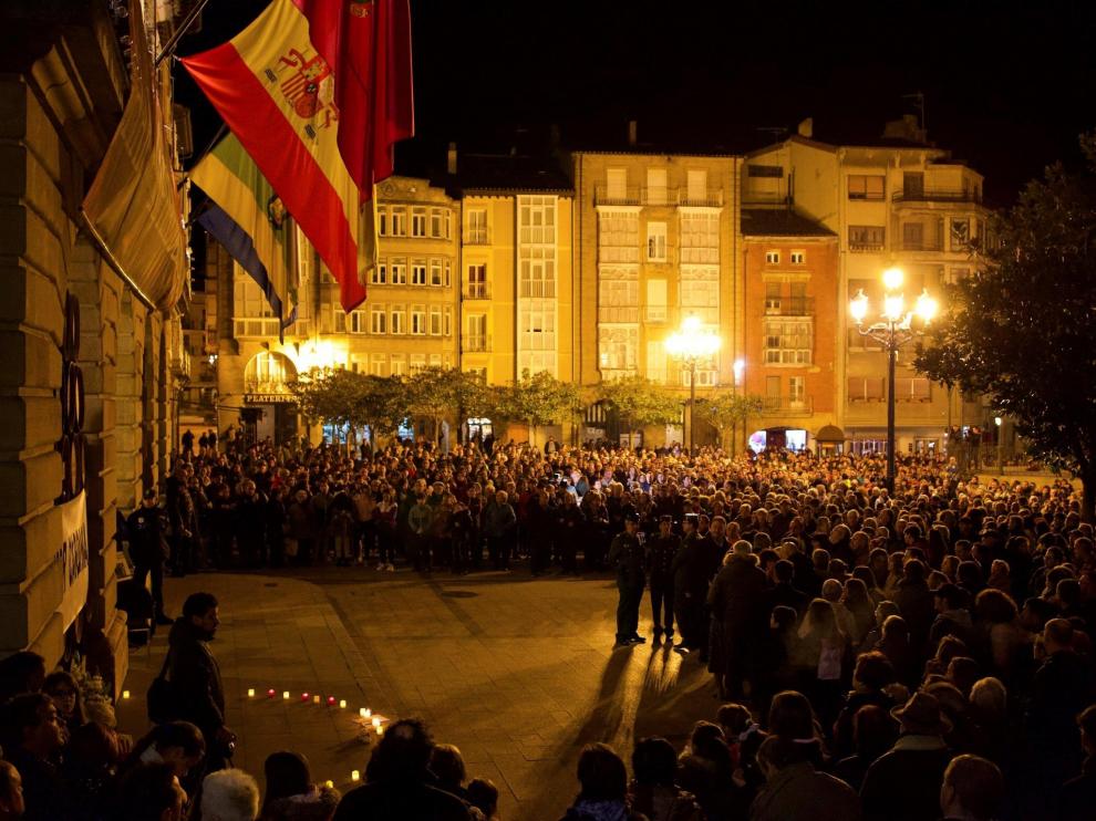 Concentración por la muerte de la niña en Logroño