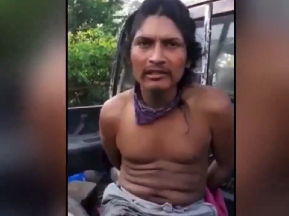 Fotograma del vídeo en el que Denis Flores Gómez confiesa el asesinato.