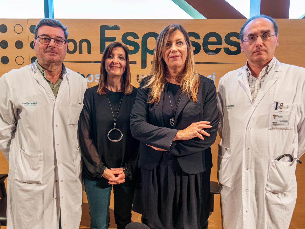 Responsables sanitarios del Hospital de Son Espases, en Palma de Mallorca.