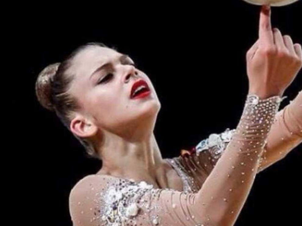 La gimnasta rusa Aleksandra Soldátova
