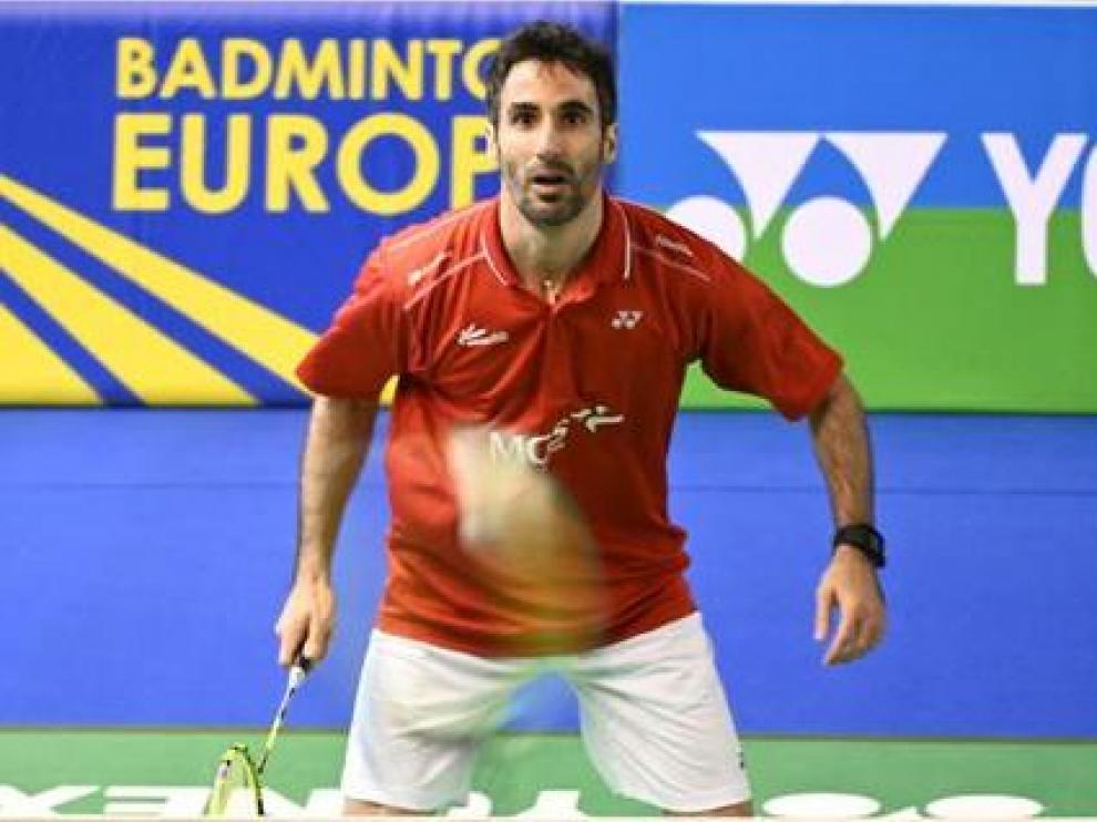 Pablo Abián, en acción en el Europeo por equipos de bádminton