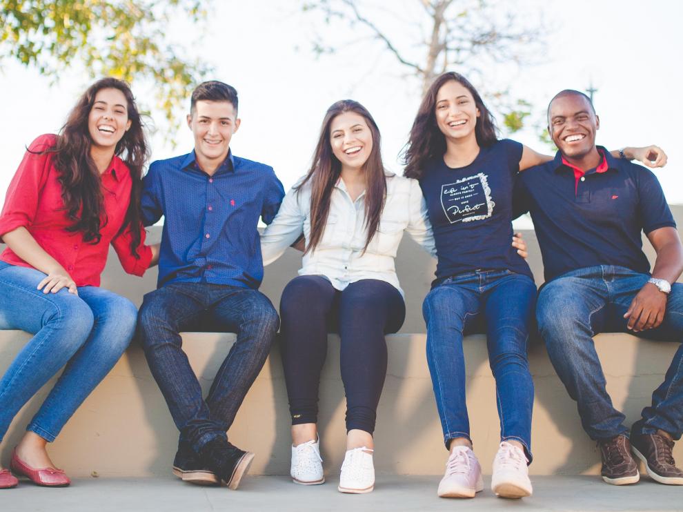 Formatea, un programa para capacitar a jóvenes aragoneses en empleos tecnológicos.